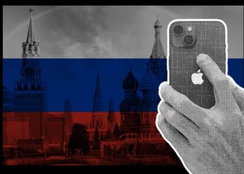Russia Bans iPhones and Apple Devices over U.S. Spying Concerns