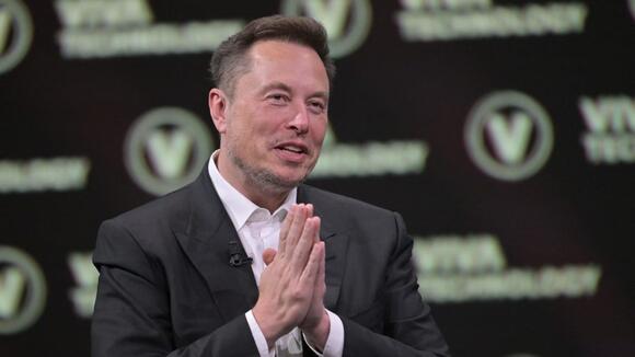 NYU Professor Temporarily Locked Out of Twitter Following Alleged Refusal to Meet Elon Musk