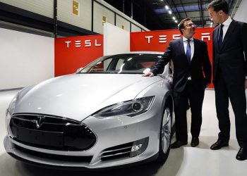 Elon Musk’s Tesla ‘FSD’ V12 Demonstration Shows More ‘FSD’ Flaws