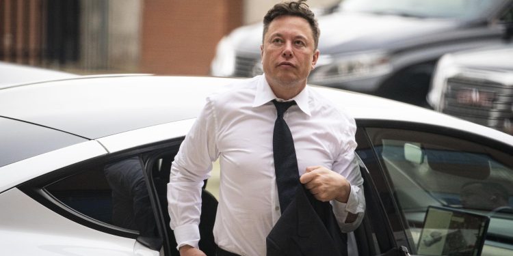 Elon Musk Dethroned as World’s Richest Man, Surpassed by Tech Mogul