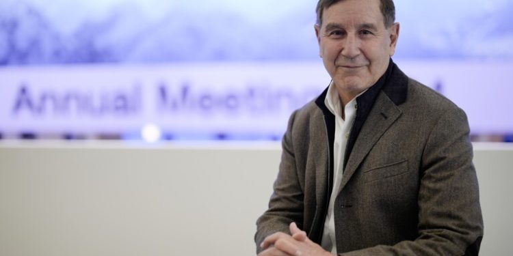 PwC Poll Reveals CEOs’ Perspectives on AI at World Economic Forum in Davos