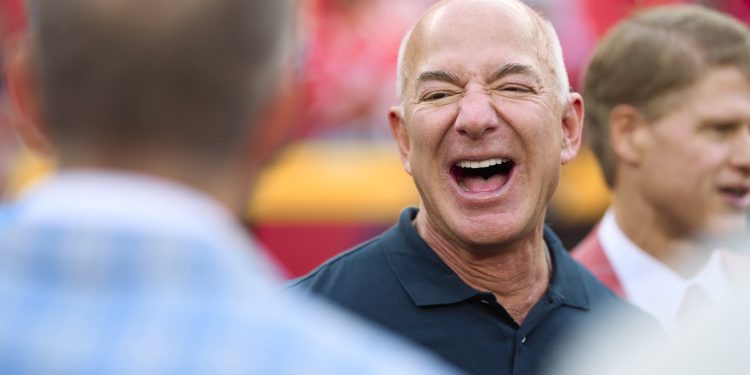 Jeff Bezos Concludes $8.5 Billion Share Sale Plan as Amazon Founder Diversifies Holdings