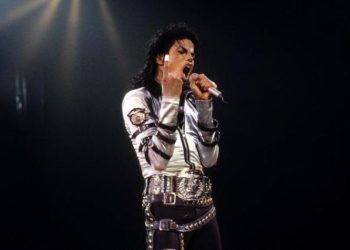 Sony Acquires Michael Jackson’s Music Catalog for Record-Breaking $600 Million: A Milestone Deal for the Entertainment Giant