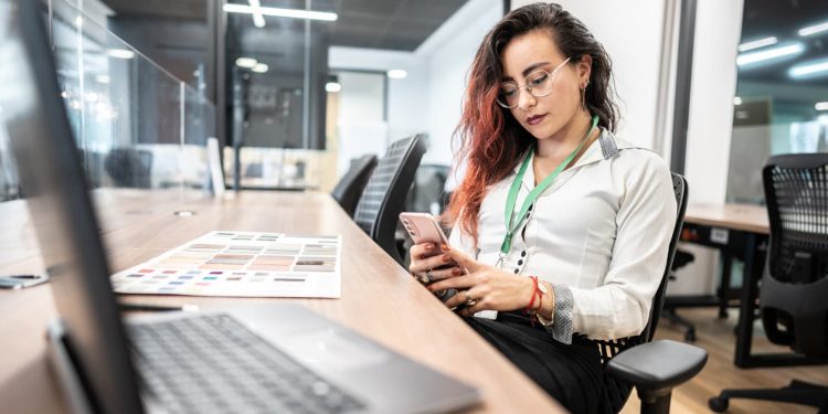 Gen Z Turns to ChatGPT for Career Guidance Over Bosses