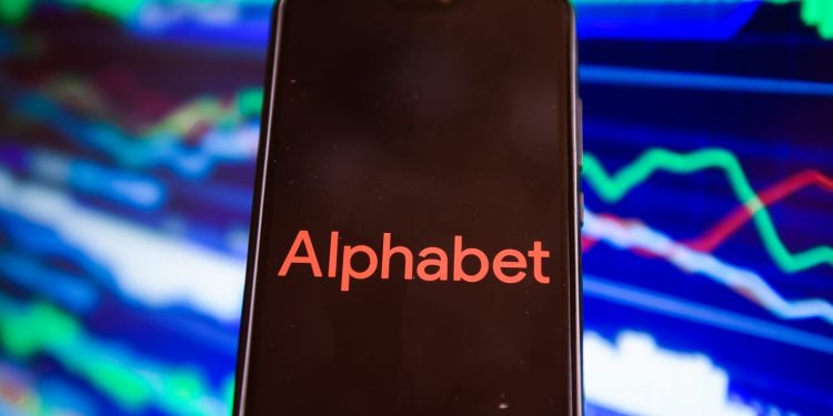 Google Parent Alphabet Reclaims Spot in $2 Trillion Valuation Club