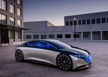 Shocking Depreciation: Mercedes-Benz EQS Loses Nearly Half Its Value After One Year, Study Reveals