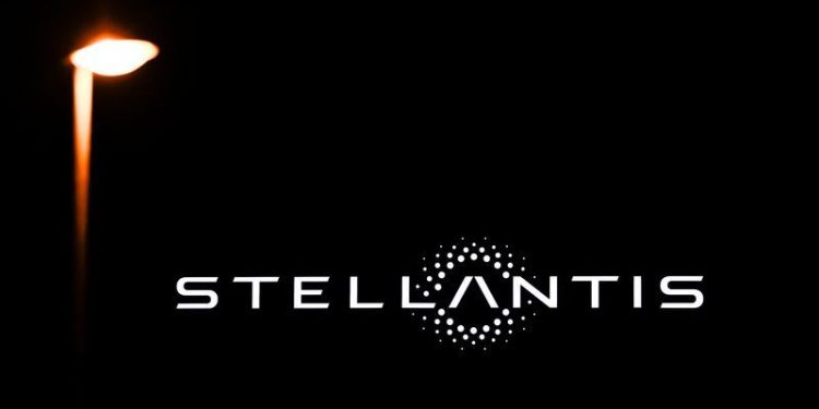 Stellantis CEO Warns of Industry Impact from EV Mandates