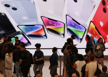 Apple Set to Release Slimmer iPhone in 2025, The Information Reports