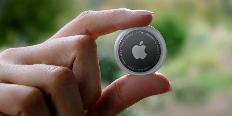 Apple and Google Collaborate to Combat Unwanted Bluetooth Tracking