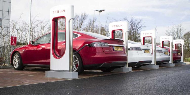 Tesla Cancels Four Planned Supercharging Sites in New York Amid Rising Urban Congestion
