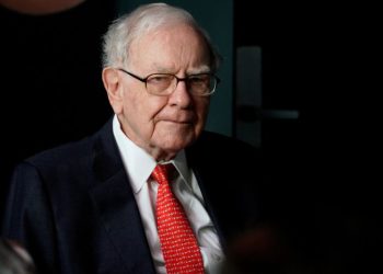 Warren Buffett Donates Record $7.2 Billion in Berkshire Hathaway Shares to Charity