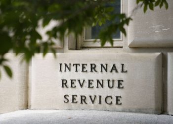 House GOP Proposes IRS Funding Cuts, Aims to Defund Free Tax Filing System