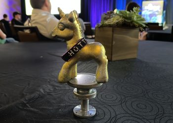 CrowdStrike Accepts ‘Most Epic Fail’ Award for Microsoft Outage at Pwnie Awards