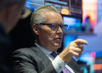 Delta Air Lines CEO Announces Lawsuit Against Microsoft and CrowdStrike Over $500M Loss