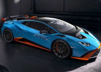 Australian Lamborghini Driver Ticketed for Lacking Special License on First Day of New Law