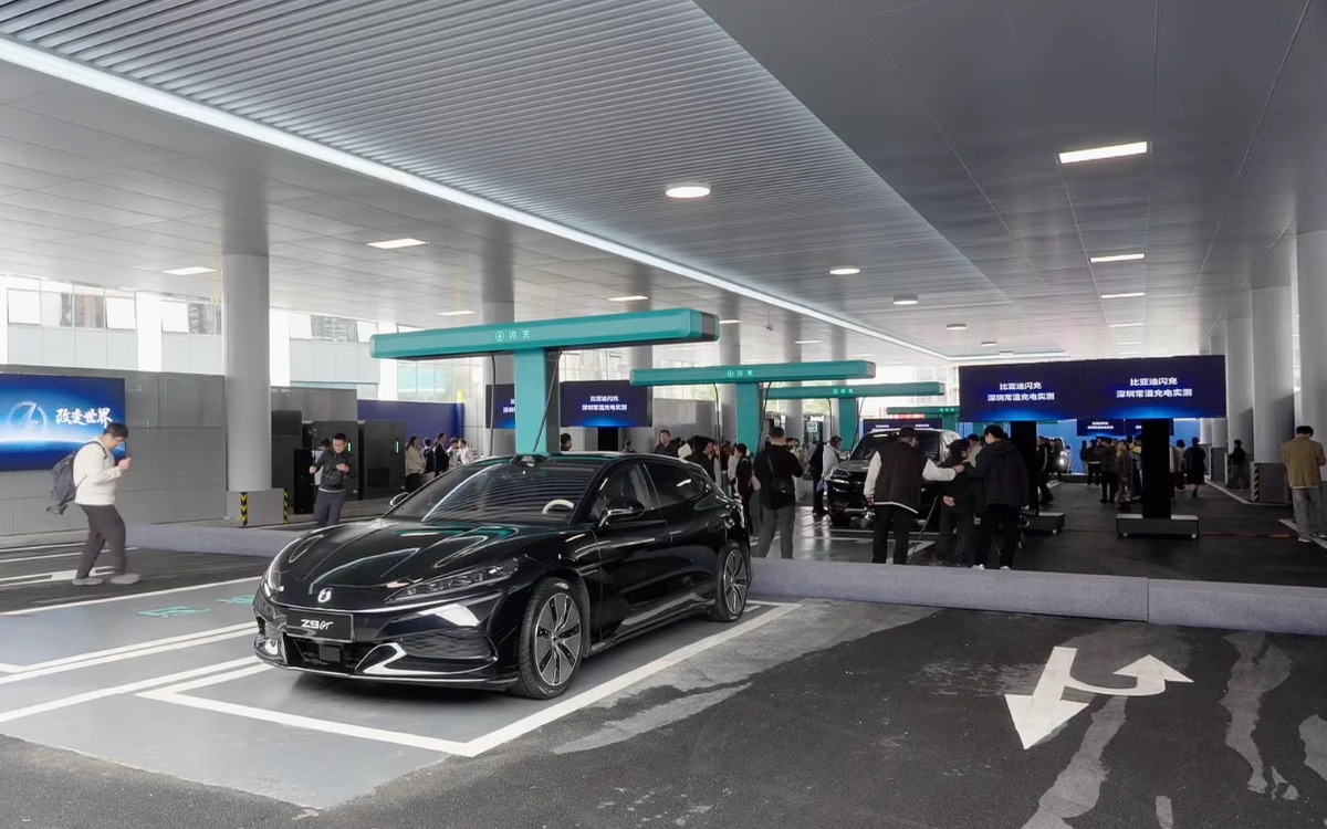 This New Electric Car Nearly Fills Its Battery In Under 9 Minutes