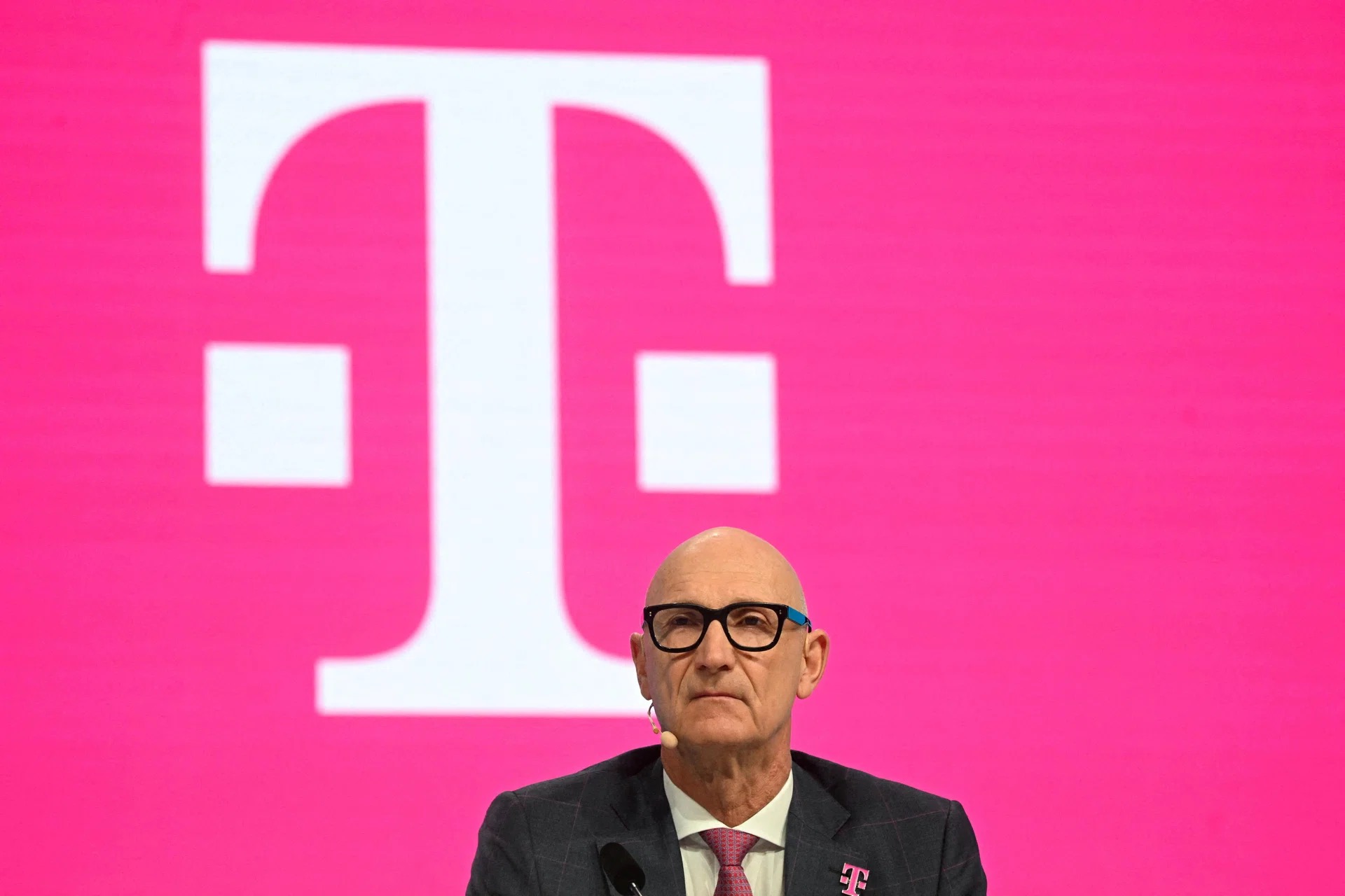 Explainer: How Deutsche Telekom and T-Mobile US Could Pull Off the World’s Biggest M&A Deal