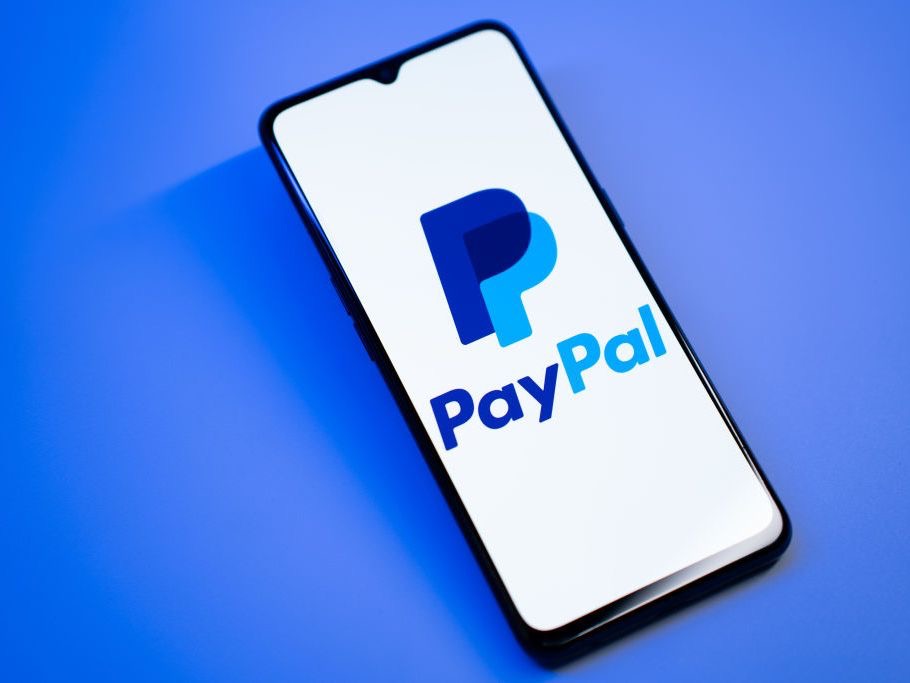 PayPal Plans to Cut Over 4,500 Jobs in Major AI-Driven Restructuring Push
