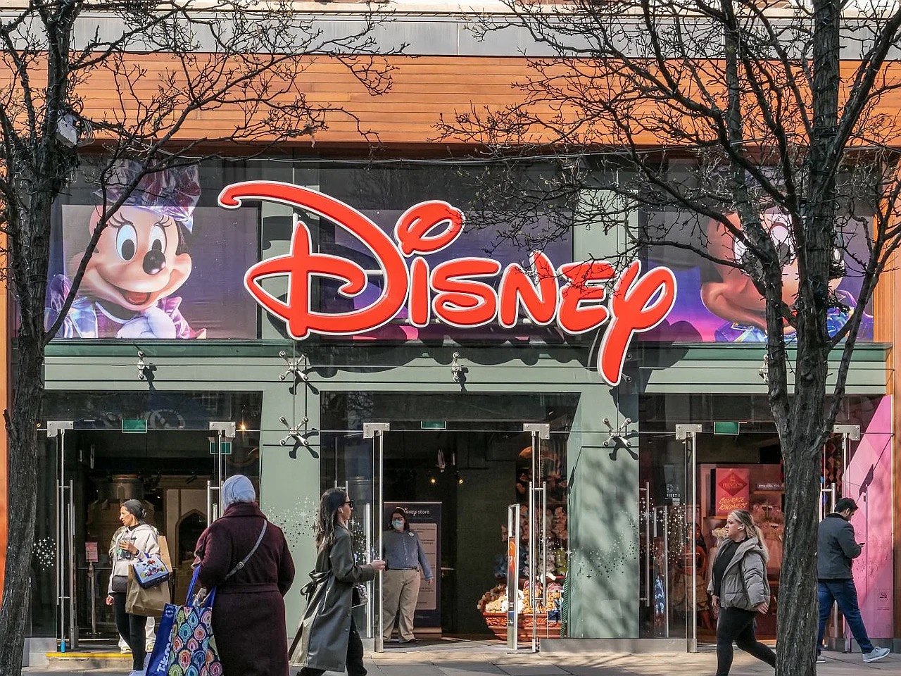 Midjourney Calls on Hollywood Studios to Disclose Their Use of Artificial Intelligence